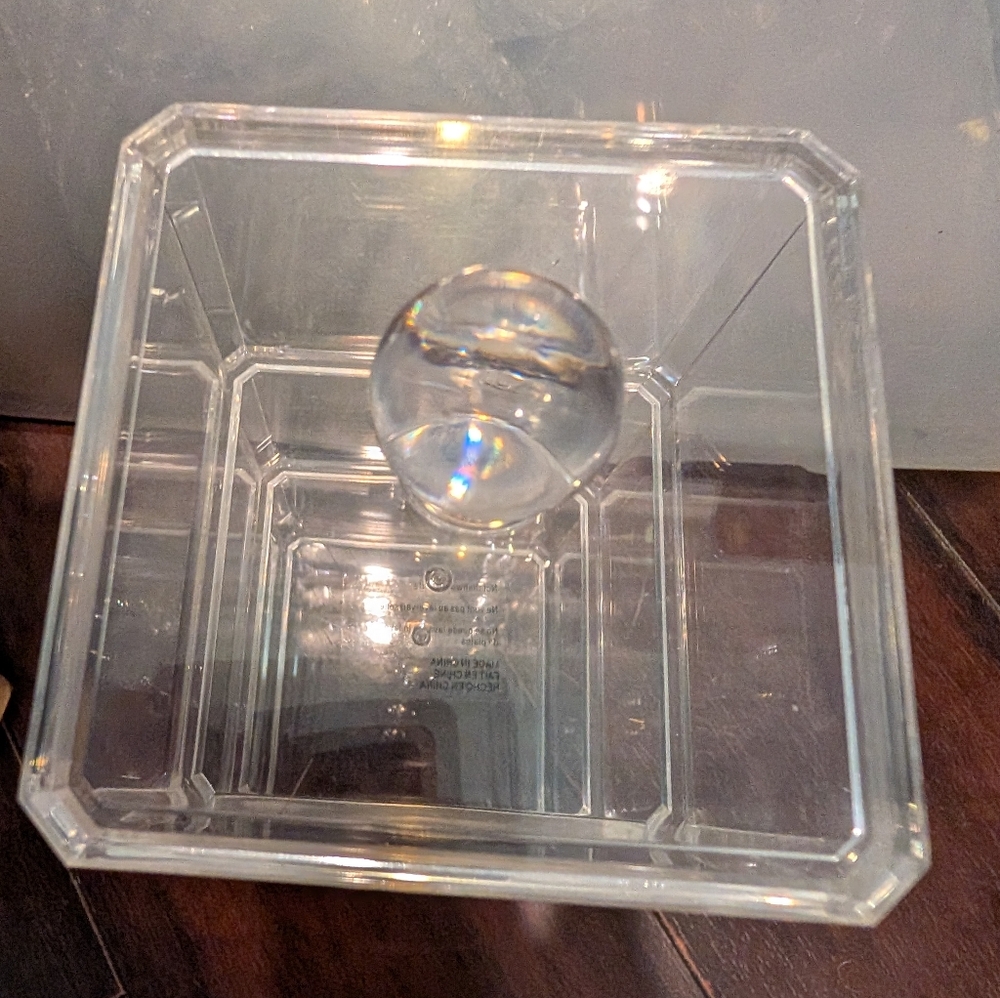 Avon Clear Stackable Storage Containers - Picture 2 of 6
